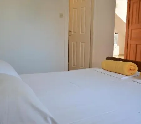 Spacious Apartmant Apartamento Pakoštane